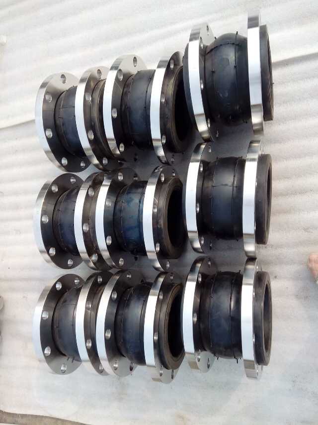 橡膠接頭廠家的優質售后服務讓用戶吃顆定心丸